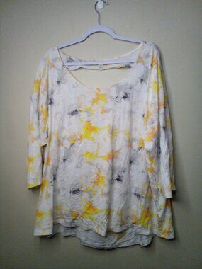 Live Well Shirt Women 26 28 Half Sleeve Back Cut-out Pattern White Yellow Gray